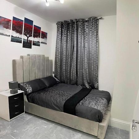 Entire 5 Star Luxury Whalley House Wifi Tv Luxury เบิร์นลีย์ ภายนอก รูปภาพ