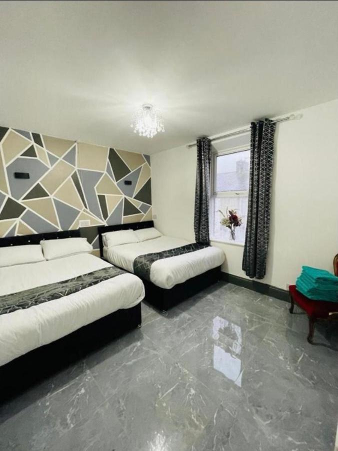 Entire 5 Star Luxury Whalley House Wifi Tv Luxury เบิร์นลีย์ ภายนอก รูปภาพ