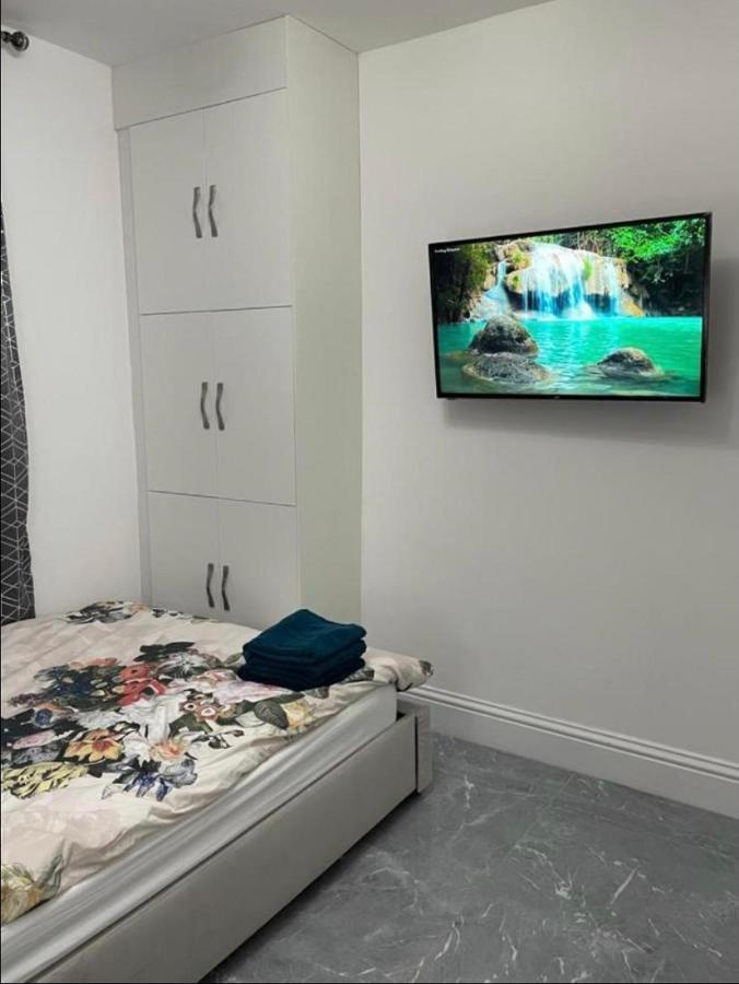 Entire 5 Star Luxury Whalley House Wifi Tv Luxury เบิร์นลีย์ ภายนอก รูปภาพ